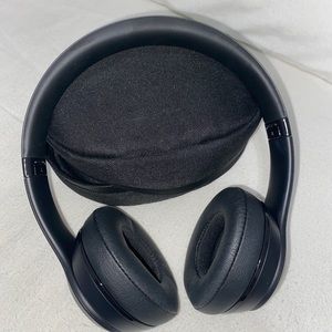 Beats wireless Matte black